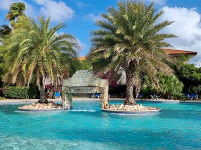 seru coral bungalow prikichi algemeen zwembad